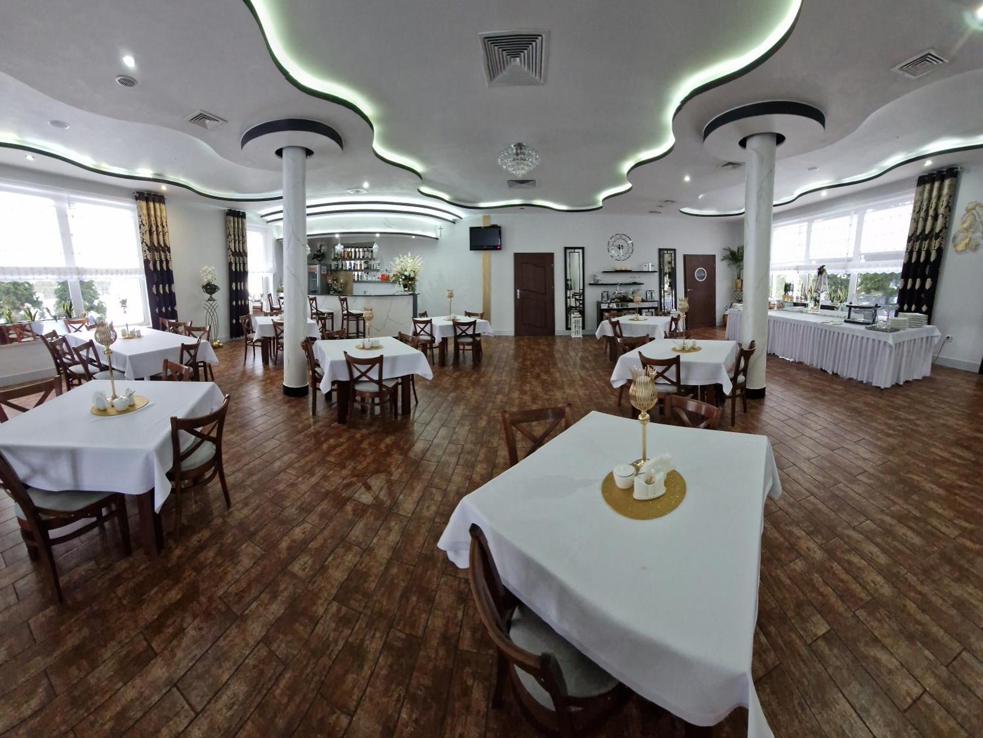 Cynamon Hotel Nowy Sacz Exterior photo
