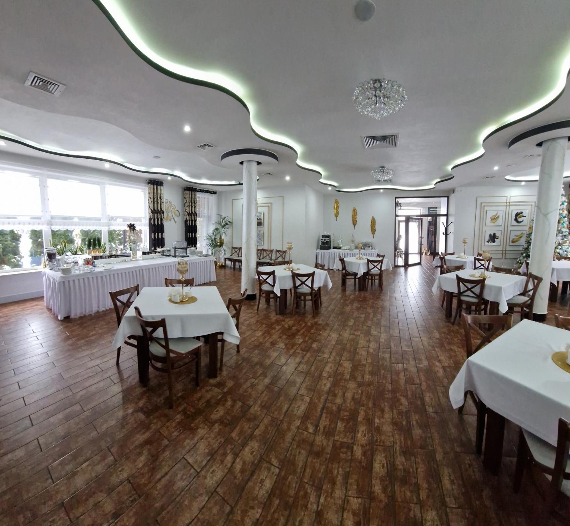 Cynamon Hotel Nowy Sacz Exterior photo
